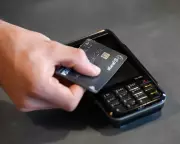 Australia Scraps Card Surcharges and Junior Pay Rates in Major Reforms