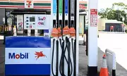 Australian Hospitality Industry Considers 5% Fuel Surcharge Amid Crisis