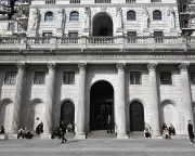 Bank of England's Pill Warns Gulf Conflict Poses 'Upside Risks' to Inflation