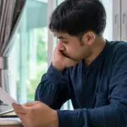 Barclays Warns Thousands Face £2,000 Annual Burden from Student Loans