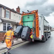 Binman's Warning: Stop Recycling Chewing Gum and Its Wrapper