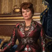 Bridgerton's Lady Featherington Actress Polly Walker's Famous Family Revealed