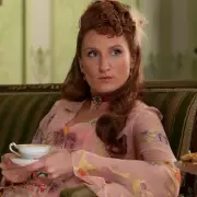 Bridgerton's Prudence Featherington Star Bessie Carter's Famous Acting Family Revealed