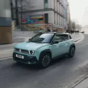 British Drivers Crown Themselves Europe's Most Polite, Label French as 'Horn-Happy'