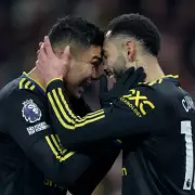 Casemiro Urged to Stay at Manchester United by Teammate Cunha Amid Contract Uncertainty