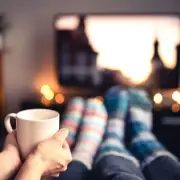 Classic Period Drama 'Upstairs, Downstairs' Streams Free, Hailed as Superior to Downton Abbey