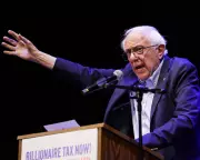 Democrats Divided Over Trump's Iran Strike as War Powers Debate Intensifies