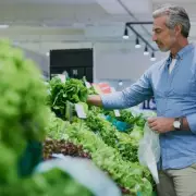 Doctor Reveals Daily Diet That Makes Him Feel 40 Years Younger