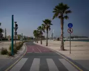 Dubai's Existential Crisis as Conflict Drives Mass Exodus of Foreigners