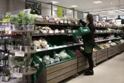Empty Shelves Cost UK Grocers £2.1 Billion as Shoppers Switch Stores