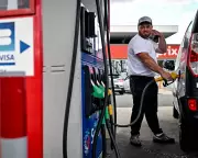 European Drivers Face €220 Annual Fuel Hike Amid Iran Conflict Oil Surge