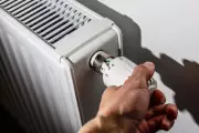 Expert Energy-Saving Tips to Keep Your Home Warm Without High Bills