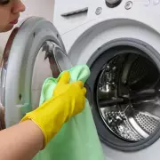Experts Warn Against Using Vinegar to Clean Washing Machines