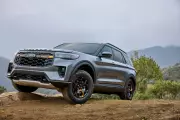 Ford Explorer vs Nissan Pathfinder: Edmunds' Verdict on the Ultimate Family SUV