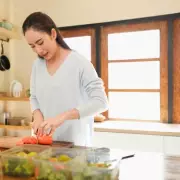 GP Reveals Simple Kitchen Change to Slash Cancer Risk at Home