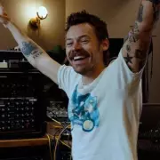 Harry Styles' Favourite Sustainable Electric Toothbrush Drops Below £100 in Sale