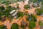 Hawaii's Worst Flooding in Decades: Catastrophic Damage and Dam Threat