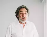 Howard Jacobson's 'Howl' Review: A Tragicomic Tale of Jewish Despair in London