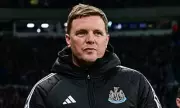 Howe Defends Gordon After Shearer and Keane Criticism Over Barcelona Absence