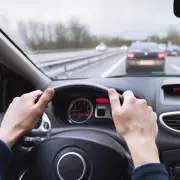 Insurance Firm Highlights Common Right-Turn Error Causing Major Traffic Delays