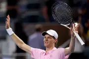 Jannik Sinner Nears Historic Sunshine Double After Miami Open Semi-Final Win