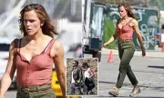 Jennifer Garner Shows Off Buff Arms on Netflix Comedy Set in Downtown LA