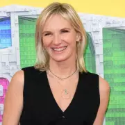 Jo Whiley's Secret Eye Gadget: LED Therapy for Hayfever Relief