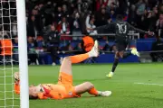 Jorgensen's Costly Error Sparks PSG Rout in Champions League Clash