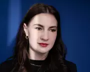 Journalist's Harrowing Fight to Expose Ghislaine Maxwell's Cover-Up