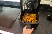 Judge's 4L Air Fryer: A Compact, Budget-Friendly Appliance for Solo Cooks