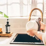 Kitchen Sponge Sanitisation: Quick Hack to Eliminate Toilet-Level Bacteria