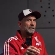 Klopp's Ekitike Remark Sparks Debate as Carragher Defends Salah Ranking