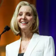 Lisa Kudrow's Co-Star Reveals Her True Nature Beyond Friends Fame