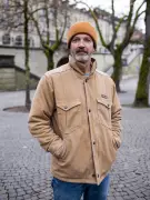 Love's Geographic Gamble: When Moving Abroad for a Partner Leads to Regret