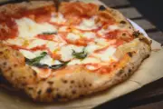 Major Food Recall: Metal Shards Found in Pizza and Bread Across 10 US States