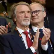 Manchester United's £422m Transfer Debt Forces Summer Sale of Five Stars