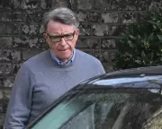 Mandelson Offered Classified Briefing Before Vetting Completion, Documents Show