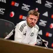 Michael Carrick Responds to Paul Scholes' Personal Criticism After Man Utd Defeat