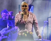 Morrissey's O2 Arena Show: Classic Smiths Hits Amid Controversial Rhetoric