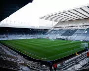 Newcastle's Home Woes Clash with Man Utd's Revival in Premier League Showdown