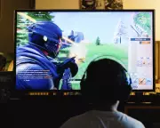 Online Game Bans in Social Media Laws Unworkable and Harmful to Youth