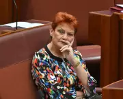 Pauline Hanson Faces Senate Censure Over Controversial Muslim Comments
