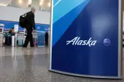 Police Called to Alaska Airlines Flight After Passenger Vapes On Board
