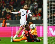 PSG's Technical Mastery Overpowers Nice in 4-0 Victory, Showcasing Versatility