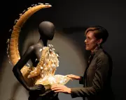 Schiaparelli's Surreal Fashion Show at V&A: A Dazzling Dive into Avant-Garde Artistry