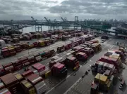 Seven in 10 Americans Blame Trump's Tariffs for Higher Prices, Poll Reveals