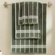 Shoppers Hail Dusk's 'Huge, Thick, Soft' Towels as Bargain Luxury Buys from £7