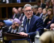 Starmer Vows to Avoid Iraq Mistakes, Assures MPs on Middle East Strategy