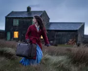 Tonight's TV: Illicit Affairs, Revenge, and a Hen Do from Hell