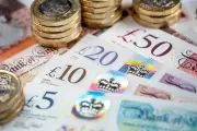 Top Savings and Cash ISA Rates Outpace Inflation Ahead of Bank of England Decision